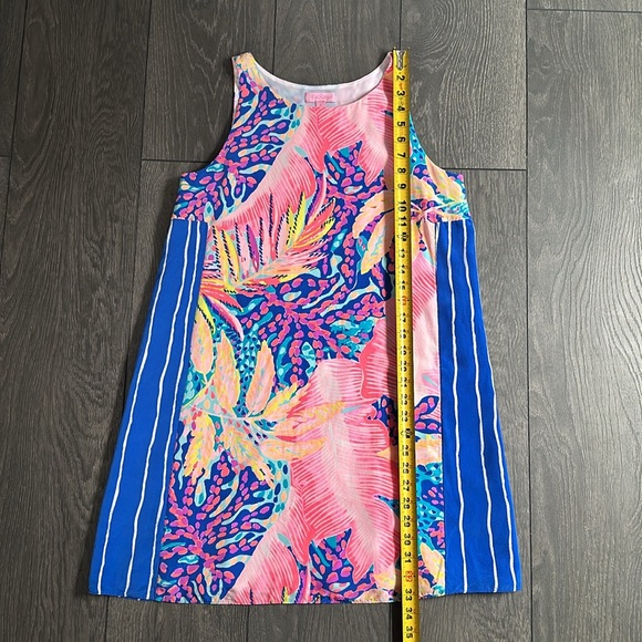Woman’s Lily Pulitzer sleeveless dress size small - Picture 2 of 5